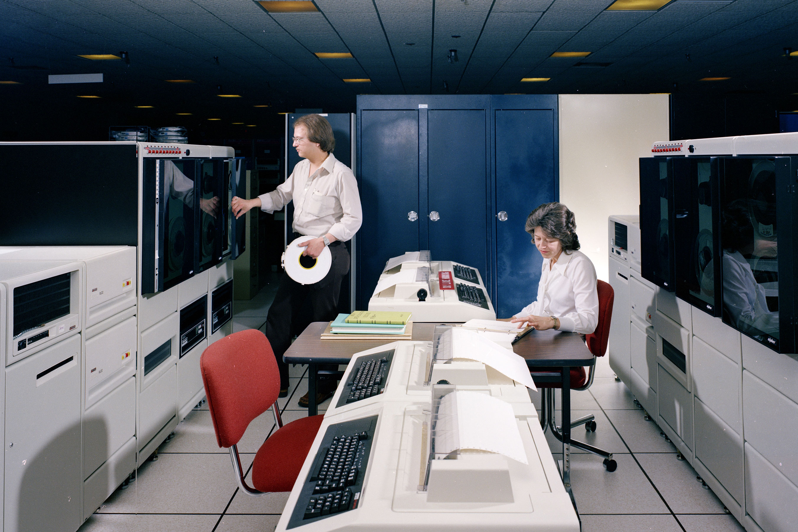 Research Analysis Center RAC IBM printer open & closed univac console