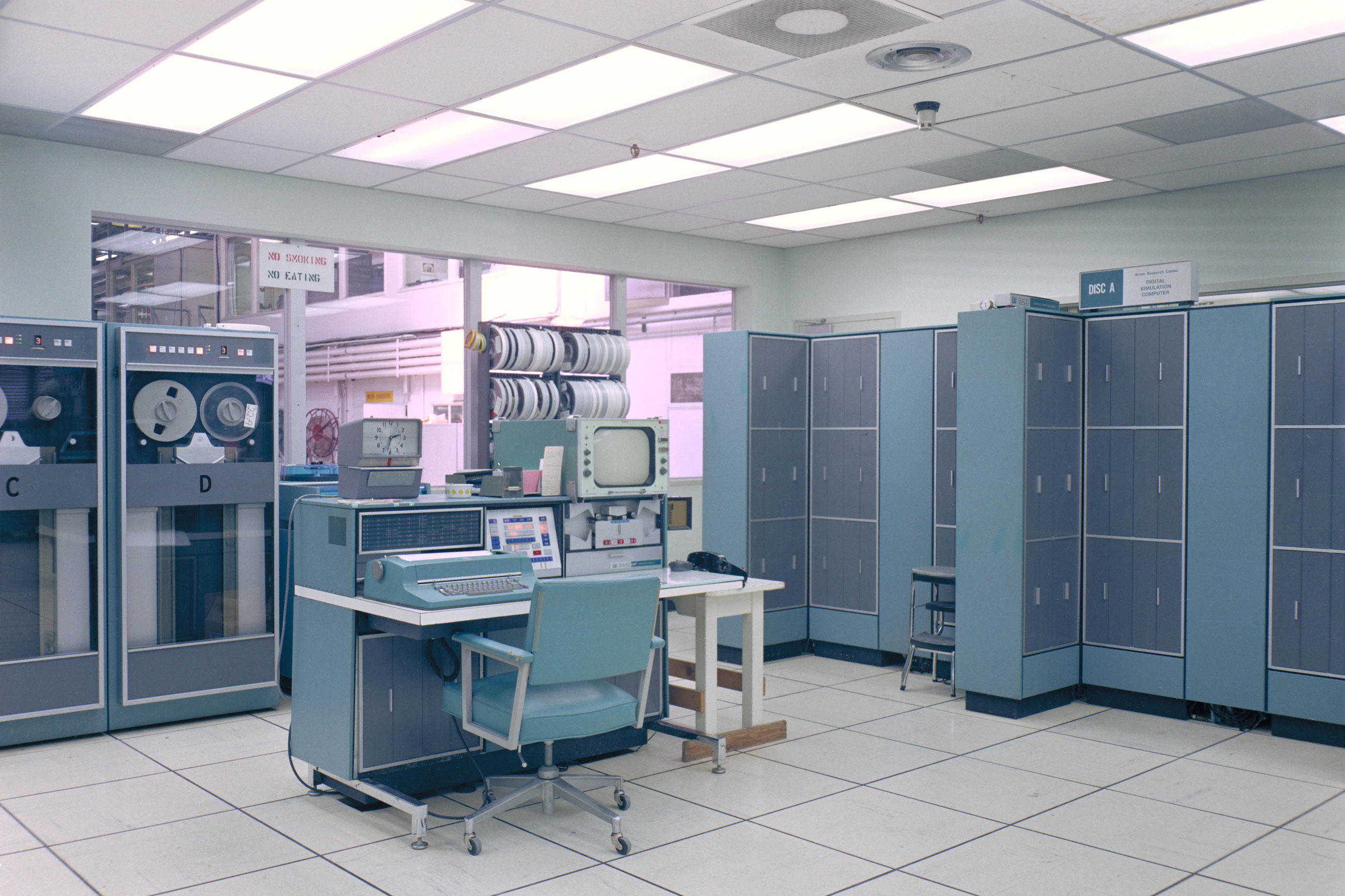 N-210 STOLAND Simulation: EAI 8400 Aircraft Simulation.